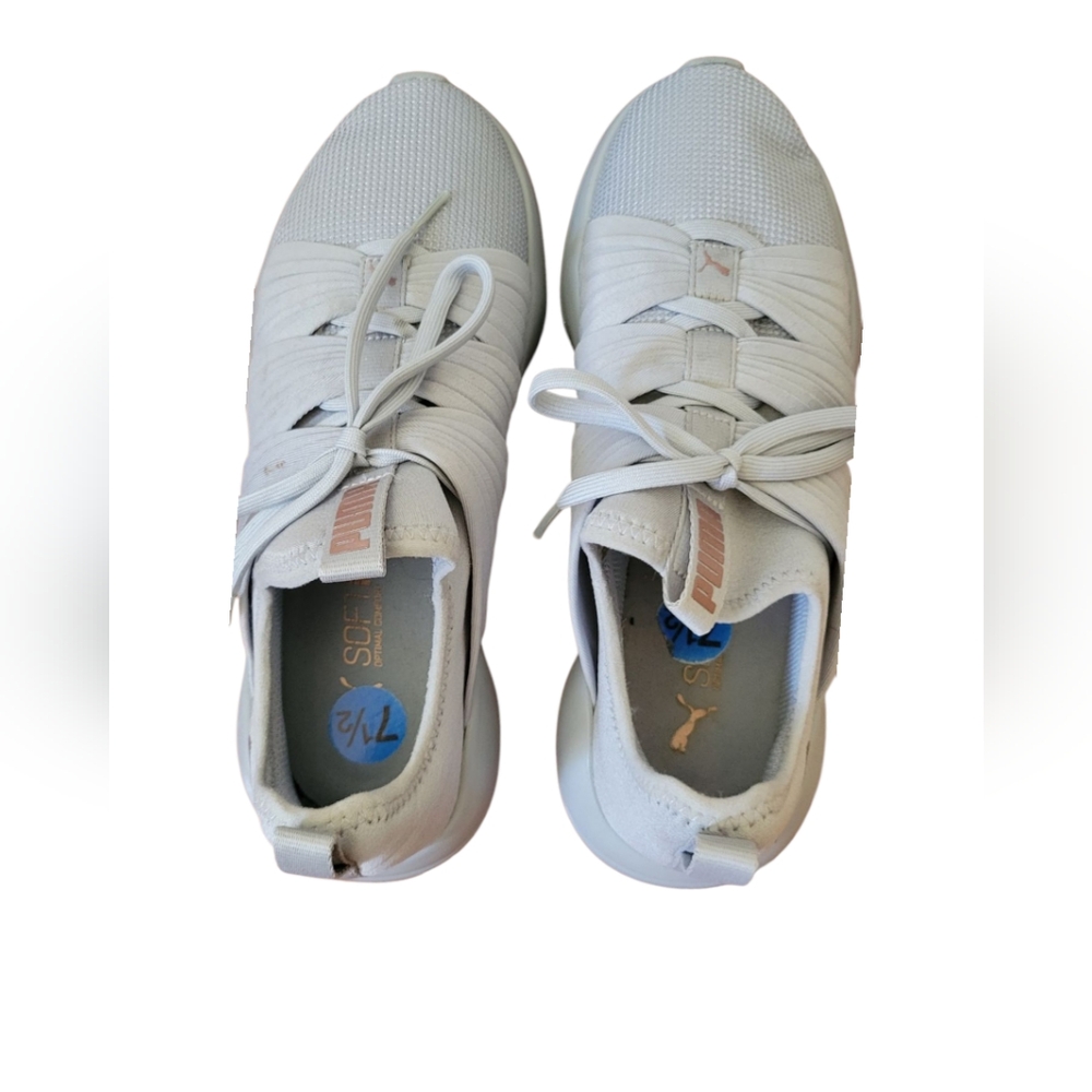 Puma Sneakers